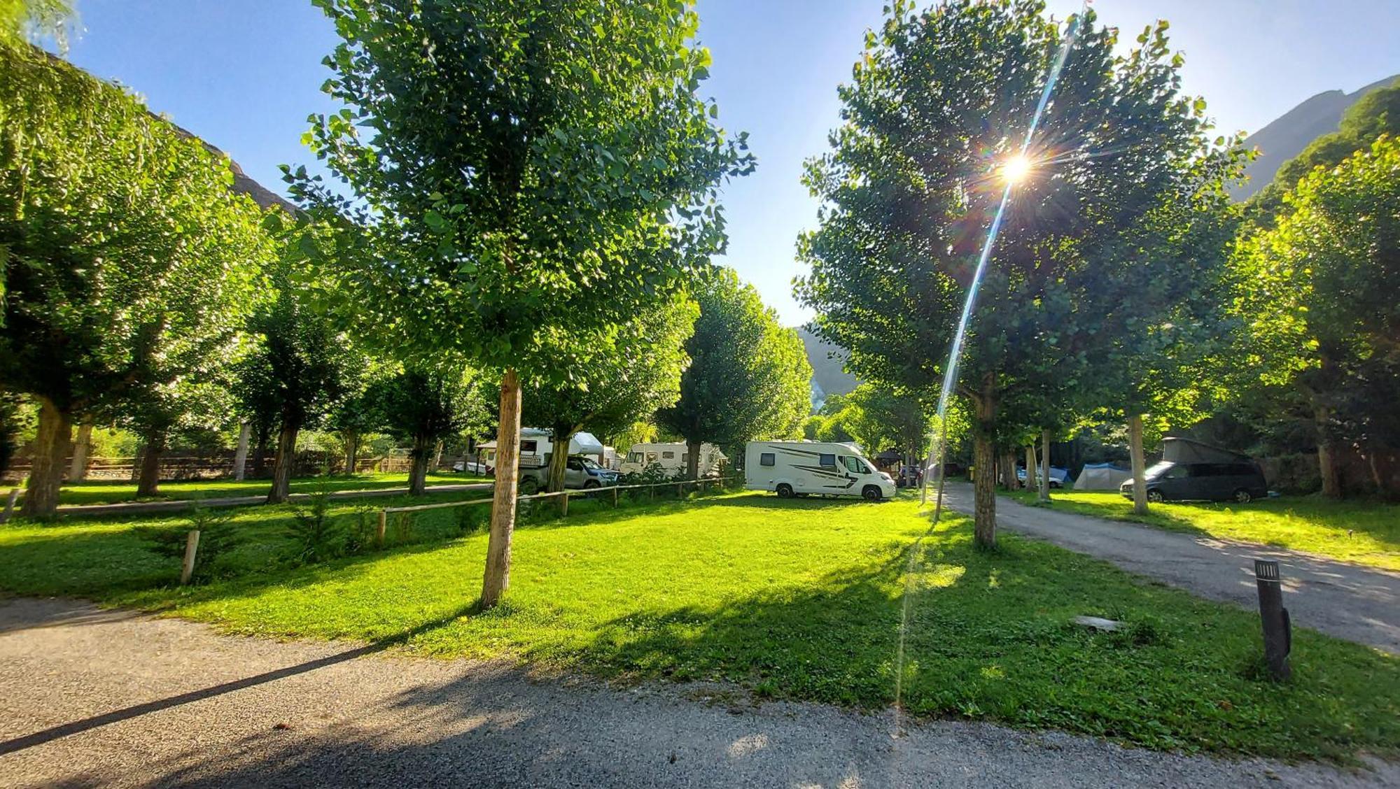 Camping Llavorsí Eksteriør bilde